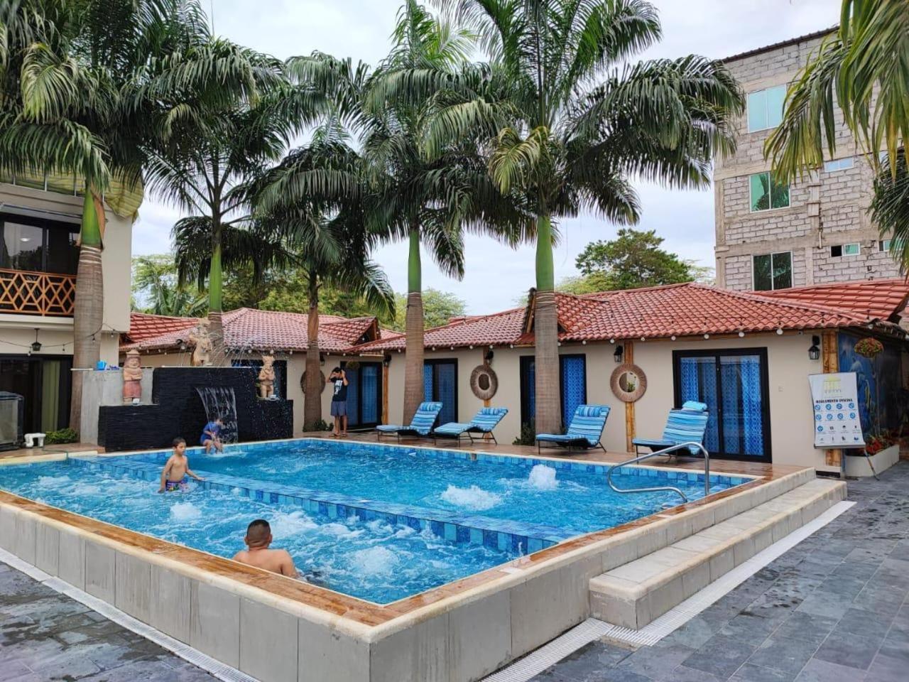 Hotel Berlin International Puerto López Εξωτερικό φωτογραφία